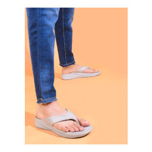 HRX by Hrithik Roshan Men Self Design Thong Flip Flops  Upto 85% off